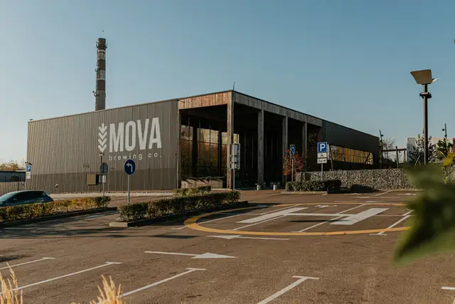 Будівля пивоварні MOVA та музейного простору на проспекті Праці у Дніпрі