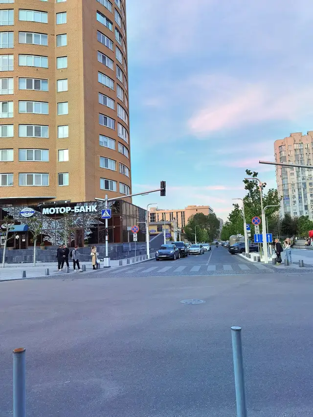 Сучасний міський простір Успенської площі у Дніпрі
